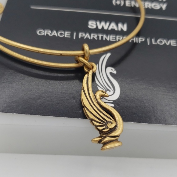 Alex and Ani Jewelry - NWT Alex and Ani Swan Bangle RG Alex and Ani Jewelry - NWT Alex and Ani Swan Bangle RG